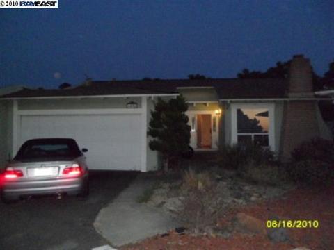 1076 View Dr, Richmond, CA 94803 photo 1