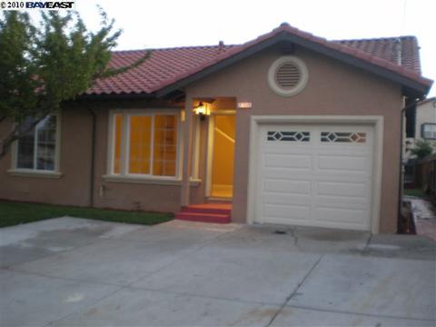 37265 Spruce St, Newark, CA 94560 photo 1