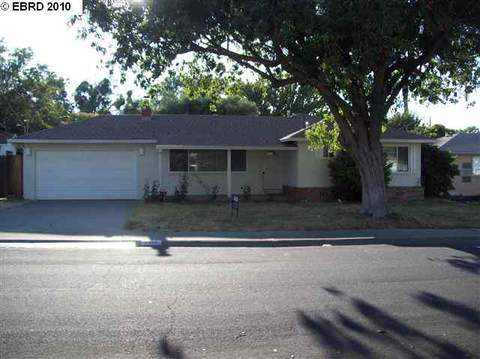 3219 Ida Dr, Concord, CA 94519 photo 1