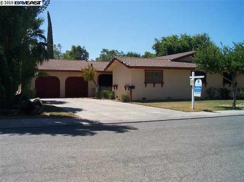 700 N 4th St, Patterson, CA 95363 photo 1