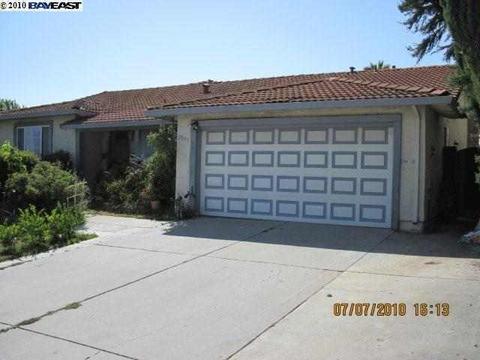 2095 Commodore Dr, San Jose, CA 95133 photo 1