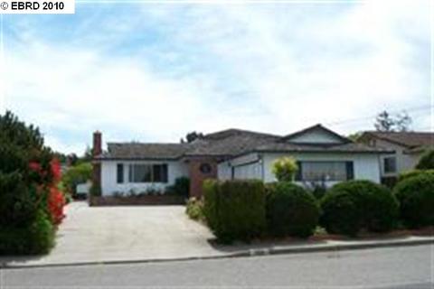 1031 Hawthorne Dr, Rodeo, CA 94572 photo 1