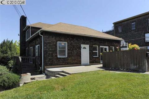 601 E I St, Benicia, CA 94510 photo 1