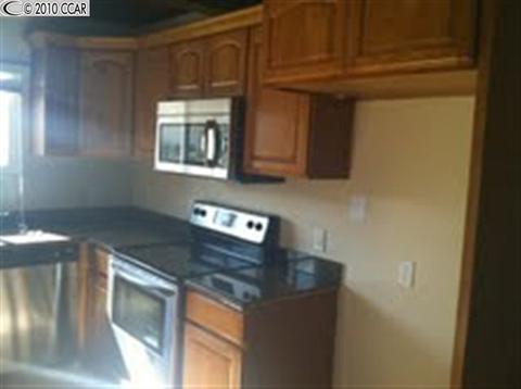 701 Thomas Dr, Richmond, CA 94806 photo 1