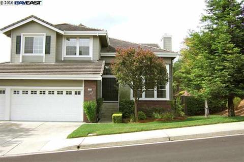 8332 Creekside Dr, Dublin, CA 94568 photo 1