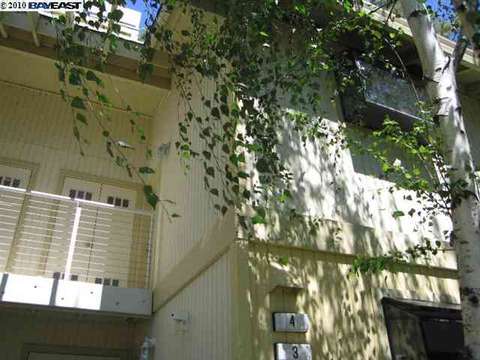 2827 Monument Blvd #4, Concord, CA 94520 photo 1