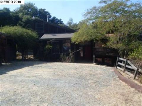 329 Bear Oaks Ln, Martinez, CA 94553 photo 1