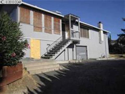 326 Park St, Concord, CA 94520 photo 1