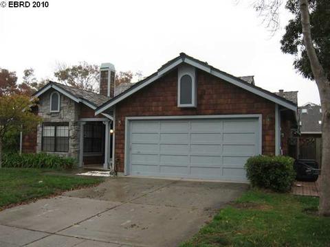 4 Nottingham Ct, Alameda, CA 94502 photo 1