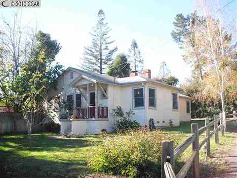 16 Pettit Ln, Martinez, CA 94553 photo 1