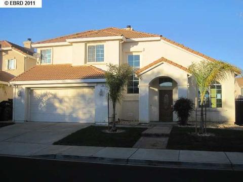 215 Pebble Beach Loop, Pittsburg, CA 94565 photo 1