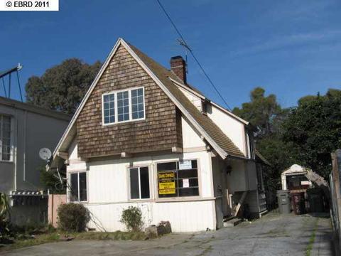 3026 E 16th St, Oakland, CA 94601 photo 1