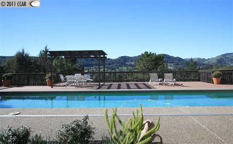 64 Sullivan Dr, Moraga, CA 94556 photo 1