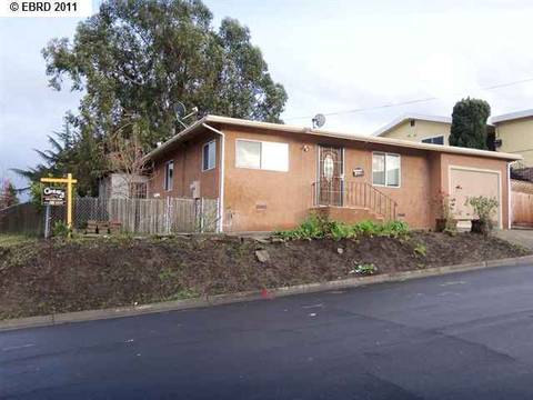 715 2nd Ave, Pinole, CA 94564 photo 1