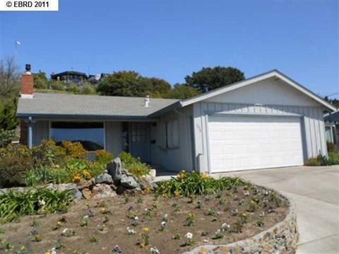 1570 Mann Dr, Pinole, CA 94564 photo 1