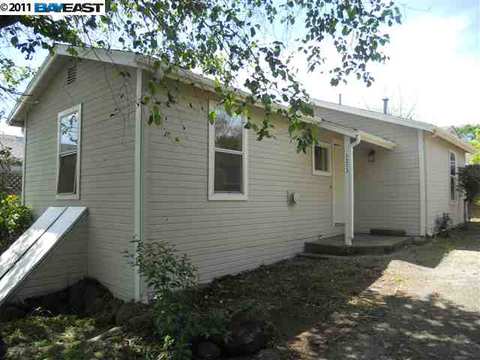 1213 Plaza Dr, Martinez, CA 94553 photo 1