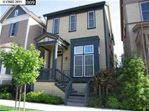 2048 Clark St, Hercules, CA 94547 photo 1