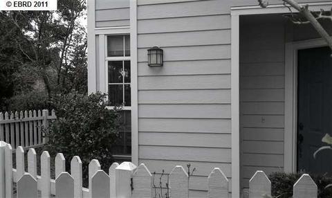 211 Commodore Dr, Richmond, CA 94804 photo 1