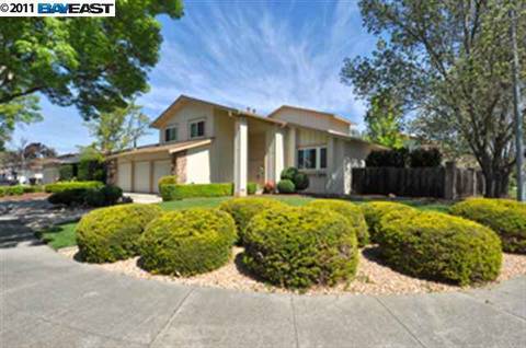 5801 Arthur Dr, Pleasanton, CA 94588 photo 1