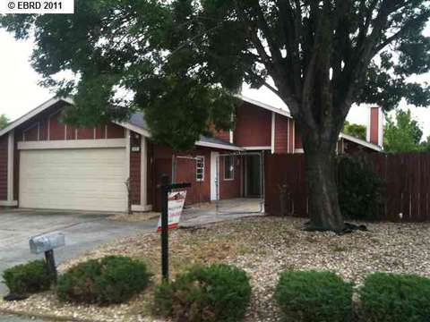 2231 Fairbourne Dr, Pittsburg, CA 94565 photo 1