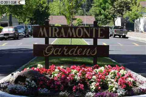 10 Miramonte Dr, Moraga, CA 94556 photo 1