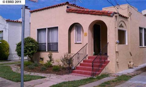 720 33rd St, Richmond, CA 94804 photo 1