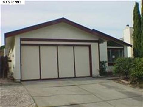 2092 Pheasant Dr, Hercules, CA 94547 photo 1