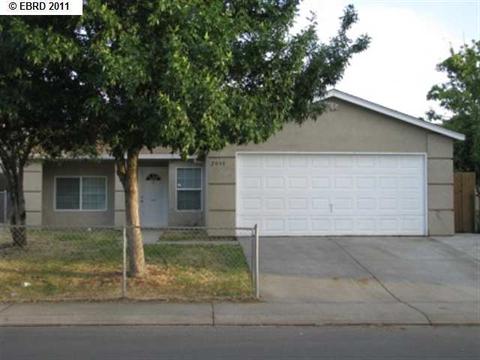 2044 Ridgecrest Dr, Modesto, CA 95351 photo 1