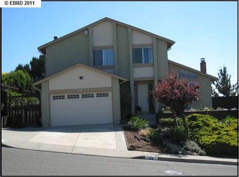 208 Iris Rd, Hercules, CA 94547 photo 1