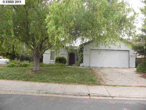 1025 Stonecrest Dr, Antioch, CA 94531 photo 1