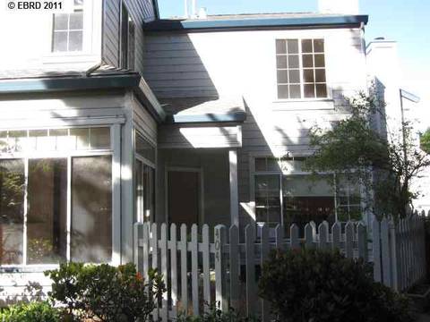 404 Commodore Dr, Richmond, CA 94804 photo 1
