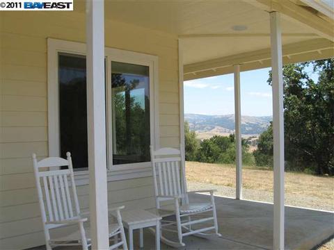 9877 Foothill Rd, Sunol, CA 94586 photo 1