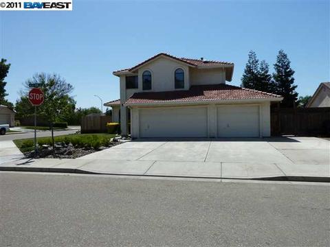 1901 Valley View Dr, Tracy, CA 95377 photo 1