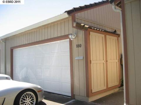 880 Valley Run, Hercules, CA 94547 photo 1