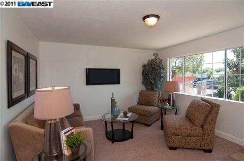 27786 E 11th St, Hayward, CA 94544 photo 1