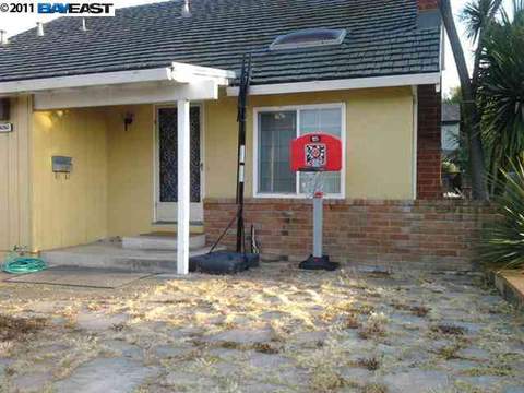 36263 Darvon St, Newark, CA 94560 photo 1