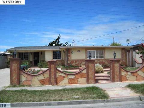 2819 Darwin St, Hayward, CA 94545 photo 1