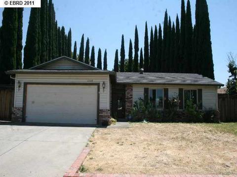 1338 Alpine Dr, Pittsburg, CA 94565 photo 1