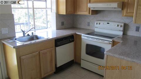 1975 Bonifacio Street Apt 4 #4, Concord, CA 94520 photo 1