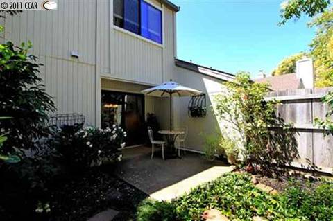 527 Chalda Way, Moraga, CA 94556 photo 1