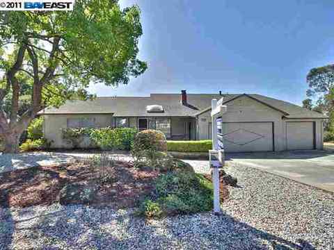 4739 Proctor Rd, Castro Valley, CA 94546 photo 1