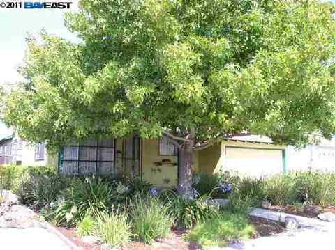 1555 Beechwood Ave, San Leandro, CA 94579 photo 1
