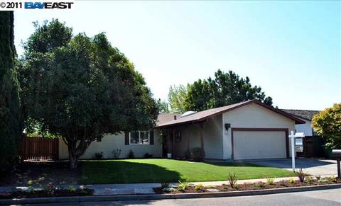 38403 Jacaranda Dr, Newark, CA 94560 photo 1