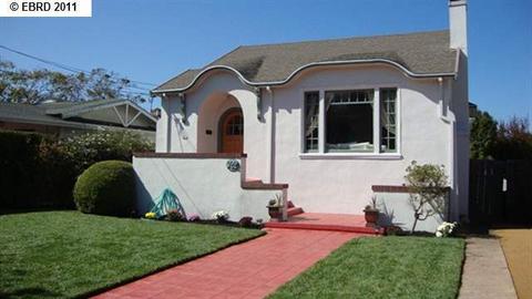 922 Modoc St, Berkeley, CA 94707 photo 1