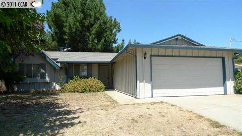 2126 Trinity Ct, Martinez, CA 94553 photo 1