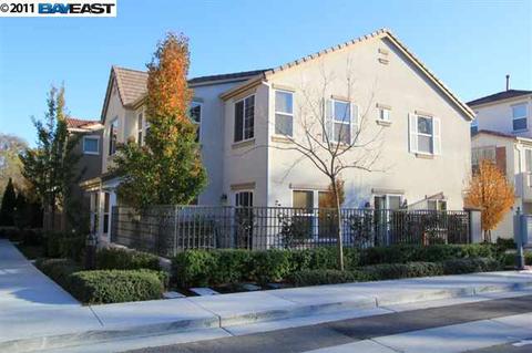 5821 Hillbrook Pl, Dublin, CA 94568 photo 1