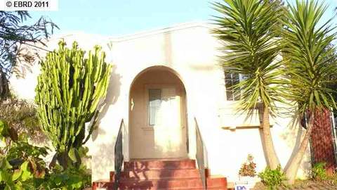 1726 E 23rd St, Oakland, CA 94606 photo 1