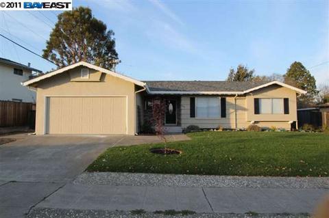 8545 Davona Dr, Dublin, CA 94568 photo 1