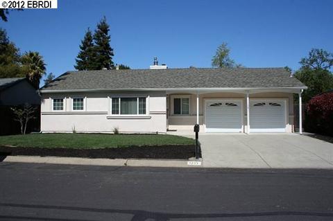 1251 Apple Dr, Concord, CA 94518 photo 1