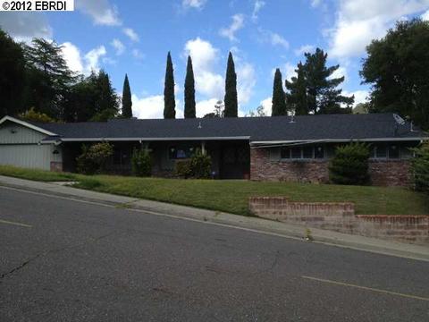 260 Elysian Fields Dr, Oakland, CA 94605 photo 1